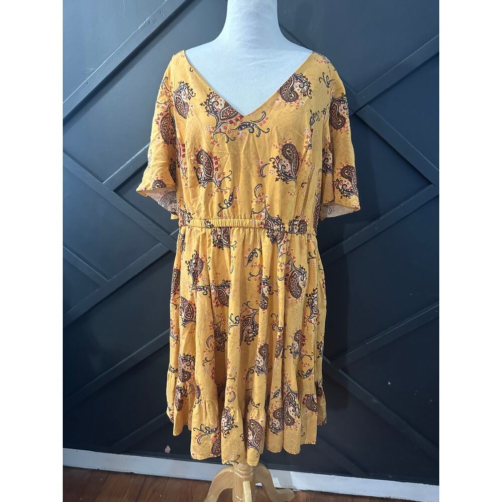 size 2 Mini Wash Challis Flutter Sleeve Lace Back Dress